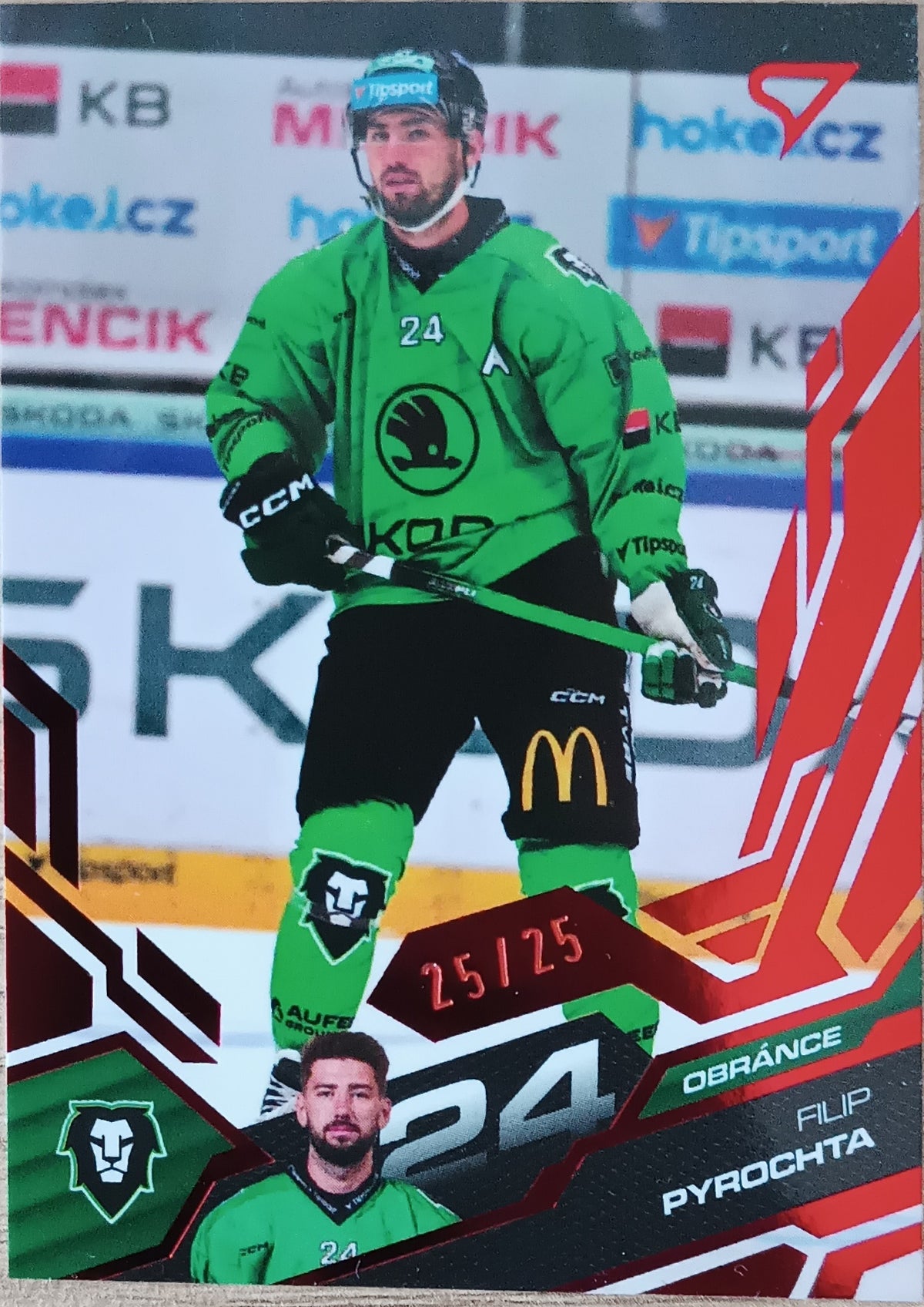 Limitovaná Paralelní karta Filip Pyrochta 25-26 ELH Série 1 Ruby Red /25 SportZoo