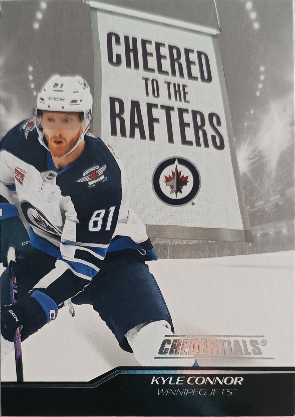 Insertní karta Kyle Connor 24-25 Credentials Cheered to the Rafters Upper Deck