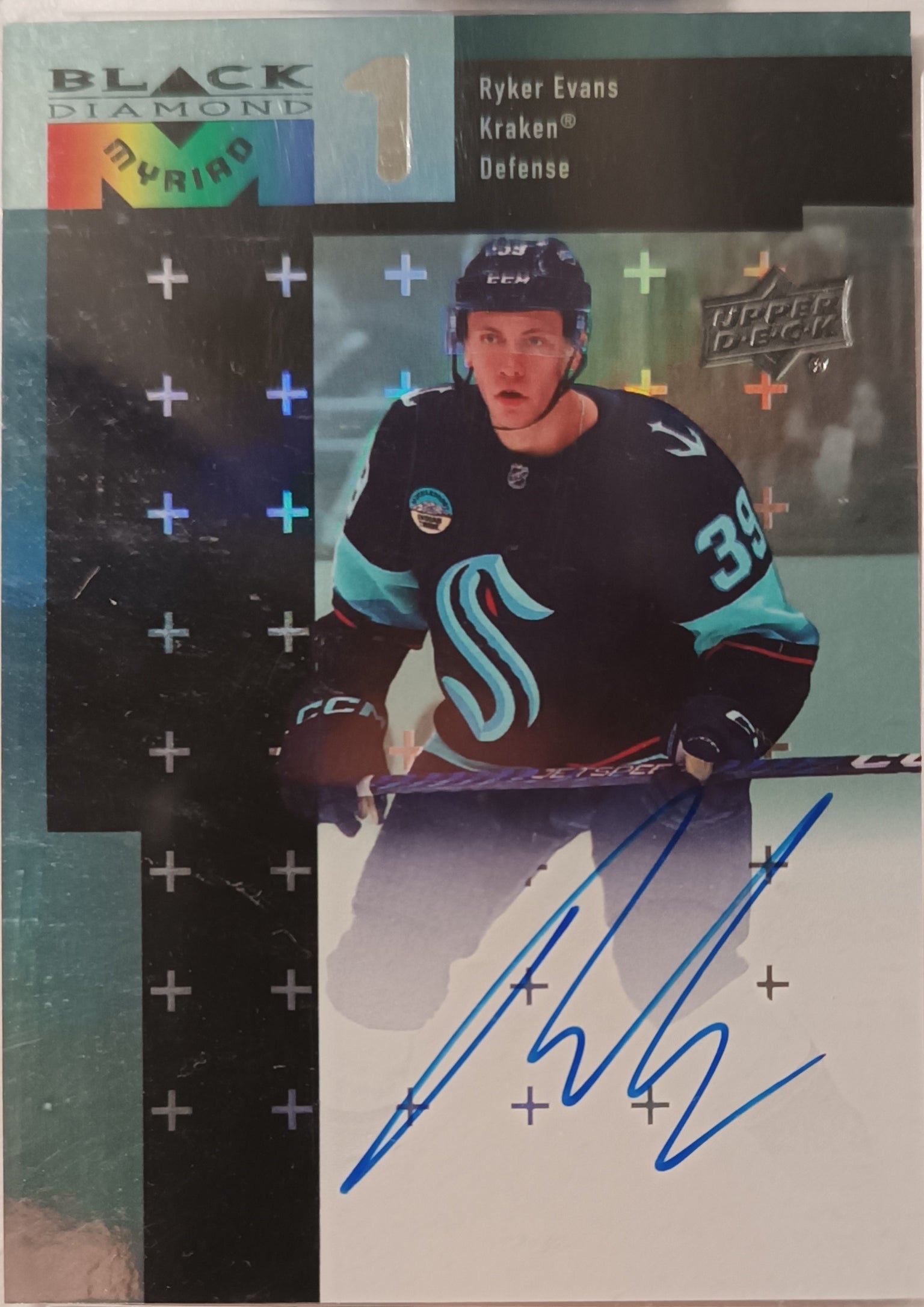 Podepsaná karta Ryker Evans 23-24 Clear Cut Black Diamond Myriad Auto Upper Deck