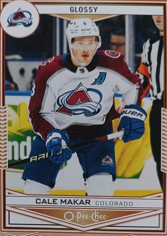 Insertní Gold karta Cale Makar 24-25 Series 1 O-Pee-Chee Glossy Upper Deck