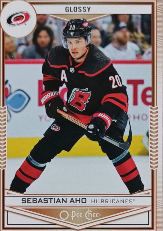 Insertní Gold karta Sebastian Aho 24-25 Series 2 O-Pee-Chee Glossy Upper Deck